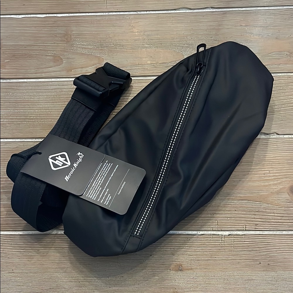 Heroic Knight Men’s Crossbody/Belt Bag